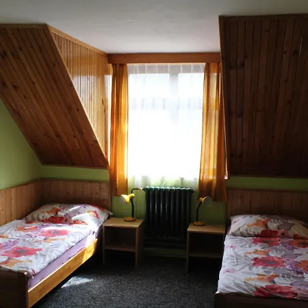 Pod Skalou 3*